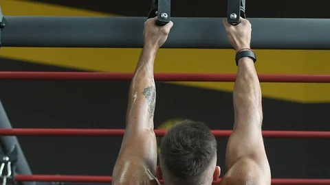 Pull ips Video stock 106389759