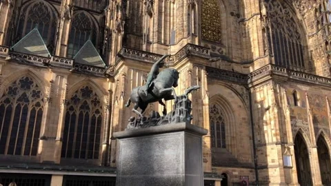 Pulling back to reveal St George equestrian fountain statue outside Prague Stock Footage 142674545