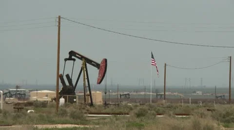 Pumpjack 08 HD Stock Footage 10749508