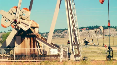 Pumpjack Pumping Oil Vídeos de archivo 30596706