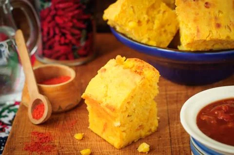 Pumpkin and Cornmeal Bread with Corn Kernels Foto stock