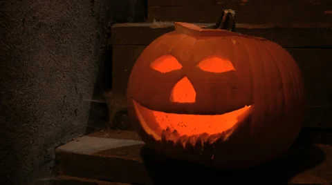 Pumpkin Burns On Stairs 2 Vidéo 33517820