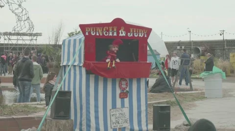 Punch &amp; Judy Controversial Vídeo Stock 58104234