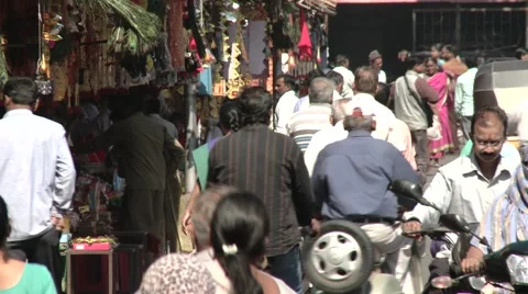Pune city shoot &amp; crowd Stock Footage 1070070