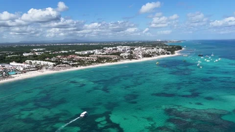 Punta Cana Skyline In Bavaro In Punta Cana Dominican Rep.. 库存影片 324109903