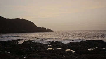 Punta-de-teno-teneriffa-sunset-cliffs-breakers-sea Video stock 85475882