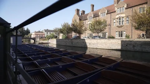 Punts on the river Cam during summer, Cambridge, Cambridgeshire, England Stock Footage 283677750