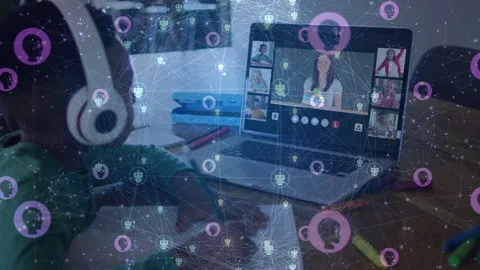 Pupil with headset taking notes in class, instructor speaking, nodes overlaying Stockbeeldmateriaal 332956181