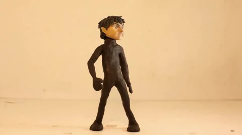 The puppet greets hello in stop motion 库存影片 67949244