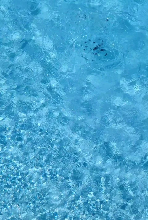 Pure refreshment in the pool. Video stock 338398832