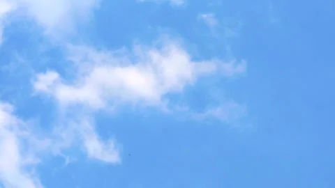 Pure white heap cloud moving on blue sky background time lapse Video stock 138747377