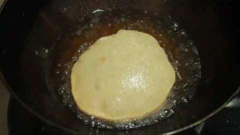 Puri Fry Video stock 134923505