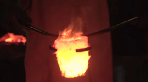 Puring bronze 4 動画素材 62809321