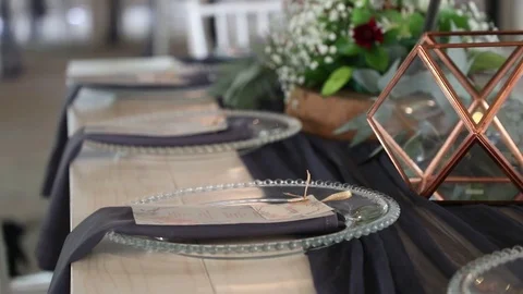 Purple and bronze table setting Stock-Footage 118814000