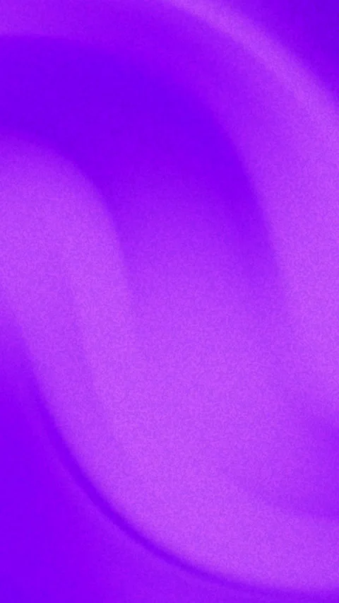 Purple gradient vertical background with gentle flow and fine grain noise overla Vídeos de archivo 333718850