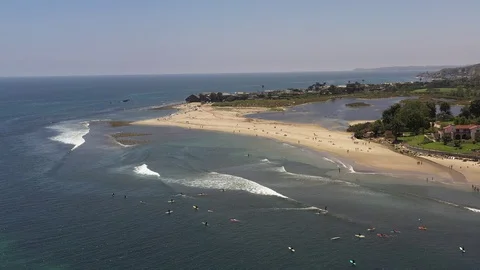 Push into beach day Malibu 스톡 동영상 112108054