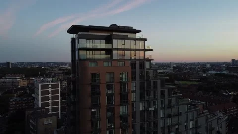 A push out shot of a high rise building in London City Stockbeeldmateriaal 308414044