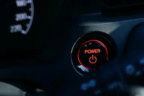 Push start power engine system button of electric vehicle car Foto stock