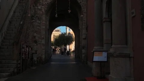 Push in view of the main square of Taormina (Sicily) with Christmas decorations Stock Footage 124129660