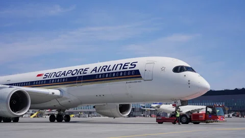 Pushback Tug Pulls Singapore Airbus A350 Passenger Airplane Departure Copenhagen Stock Footage 280274367