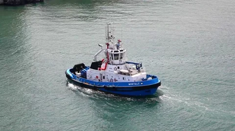 Pusher tug in the ocean Video stock 51745884