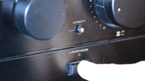 Pushing Buttons On An Amplifier Vídeo Stock 48787883