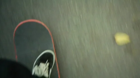 Pushing a skateboard 스톡 동영상 874633