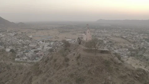 Pushkar, India, hill top temple, 4k aerial ungraded/flat drone footage Video stock 107694372