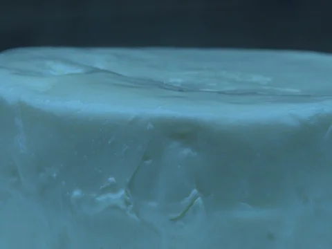 Put Sulguni on the table 動画素材 80302494