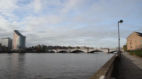 Putney Bridge pan Stock Footage 42853433