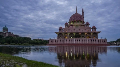 Putrajaya Mosque, Malaysia Time Lapse Video stock 119462004