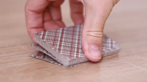 Putting and taking card deck Vídeo Stock 93336613