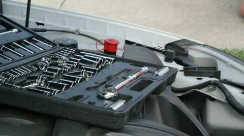 Putting away tools 動画素材 789322