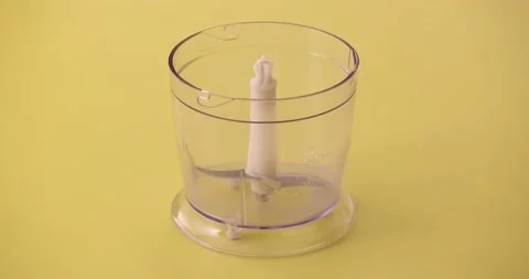 Putting chickpeas in a blender 2 Vídeo Stock 132207935