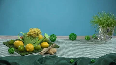 Putting a jar with tea on the table Video stock 79873347