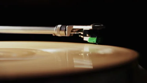 Putting up a record extreme close-up Stock Footage 285562069