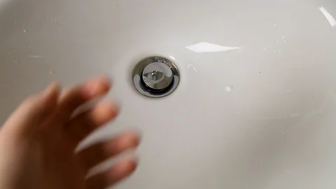 Putting shaving foam on a hand Stock Footage 101593357