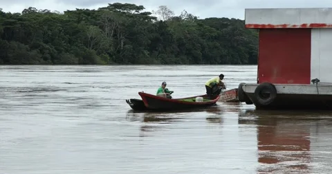 Putumayo river in colombian amazon Видео 140312427