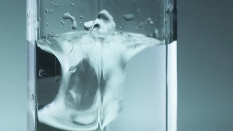 пузыри в воде Vidéo 112128497