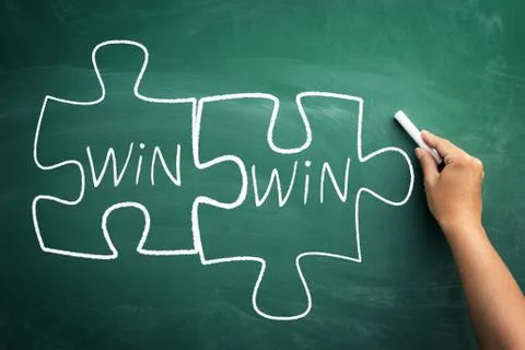 Puzzle win win on chalkboard 스톡 사진