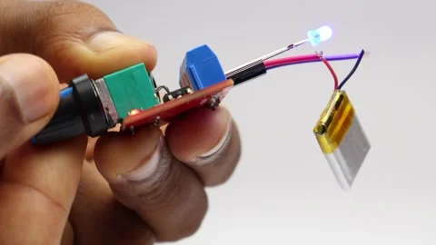 PWM or the pulse width modulation board adjusting led brightness 스톡 동영상 341538966