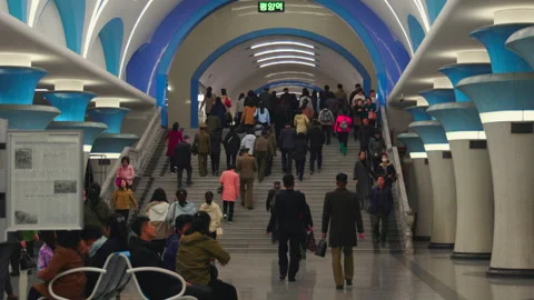 Pyongyang Metro 動画素材 341756100