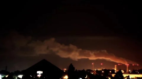 Pyramid and Smoke Stack 動画素材 3372655