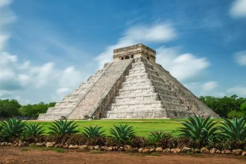 Pyramid of Kukulcan Stock Photos