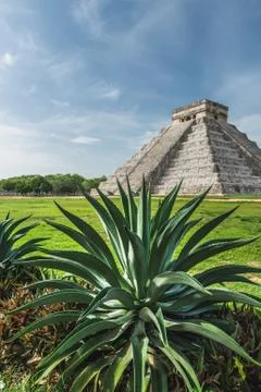 Pyramid of Kukulcan Stock Photos