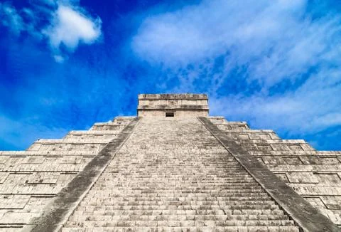 The pyramid of Kukulkan in Chichen Itza. Mayan pyramids, sky, clouds. Yucatan Stock Photos