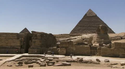 Pyramid with sphinx in foreground Stockbeeldmateriaal 12061181