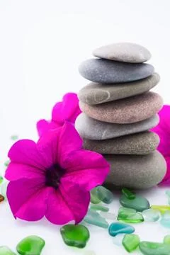 Pyramide of pebble stones Foto stock