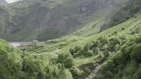 Pyrénées Lac d'Oo Stock Footage 305151118