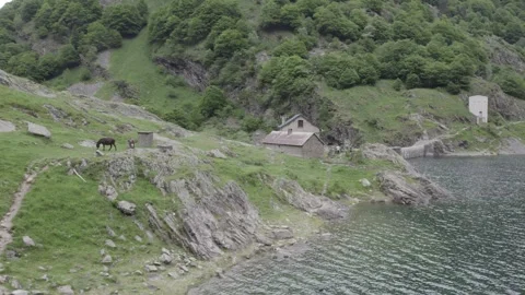 Pyrénées Lac d'Oo Stock Footage 305151148